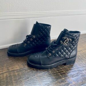 CHANEL Quilted Combat Boots Black Leather Lace Up EU 40 US 9-9.5